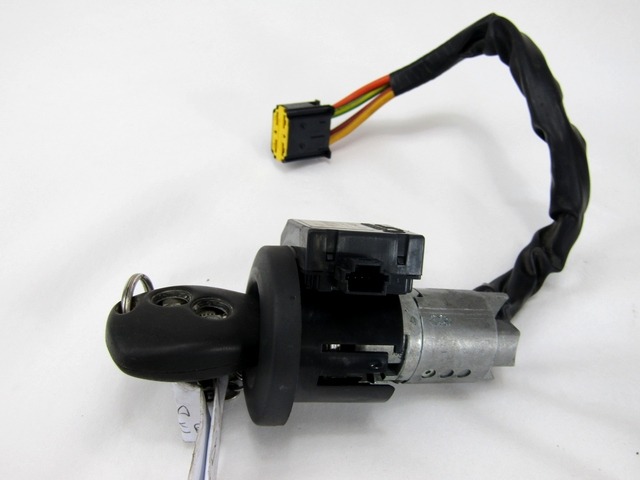 KOMPLET ODKLEPANJE IN VZIG  OEM N. 7197 KIT ACCENSIONE AVVIAMENTO ORIGINAL REZERVNI DEL DACIA SANDERO MK1 (2008 - 2012) BENZINA/GPL LETNIK 2010
