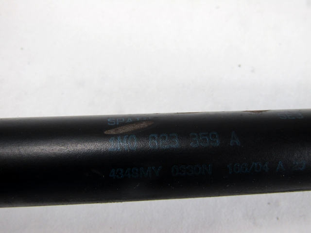 AMORTIZERJI POKROVA MOTORJA  OEM N. 1M0823359A ORIGINAL REZERVNI DEL SEAT LEON 1M1 MK1 (2000 - 2005)DIESEL LETNIK 2005