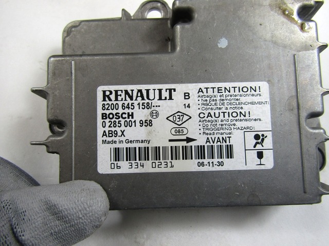 KIT AIRBAG KOMPLET OEM N. 8200645158 ORIGINAL REZERVNI DEL RENAULT CLIO BR0//1 CR0/1 KR0/1 MK3 (2005 - 05/2009) DIESEL LETNIK 2007