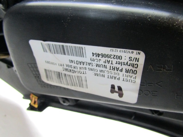 NASLON ZA ROKE/SREDINSKA KONZOLA OEM N. 1UQ30DX9AB ORIGINAL REZERVNI DEL FIAT FREEMONT (2011 - 2015)DIESEL LETNIK 2013