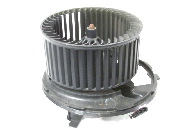 VENTILATOR  KABINE  OEM N. 1K1820015L ORIGINAL REZERVNI DEL AUDI A3 MK2R 8P 8PA 8P1 8P7 (2008 - 2012)BENZINA LETNIK 2012