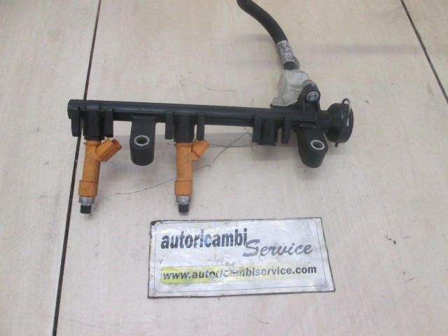 INJEKTORJI/BENCIN OEM N. 23270400108D04 ORIGINAL REZERVNI DEL TOYOTA YARIS P9 MK2 (01/2006 - 2009) BENZINA LETNIK 2008