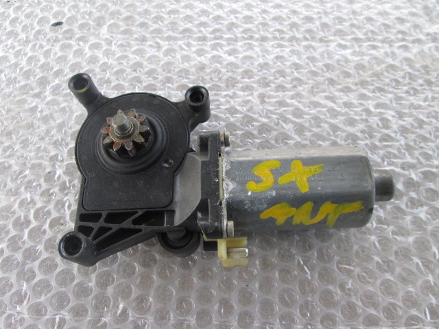 DVIZNI MEHANIZEM SPREDNIH STEKEL  OEM N. 2108205742 ORIGINAL REZERVNI DEL MERCEDES CLASSE E W210 S210 BER/SW (1995 - 1999) BENZINA LETNIK 1996