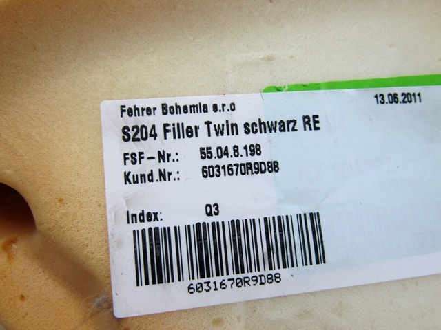 LATVIJSKI STRANSKI SEDEZI ZA ZADNJE SEDEZE OEM N. 9891 FIANCHETTI LATERALI SEDILI POSTERIORI PELLE / ORIGINAL REZERVNI DEL MERCEDES CLASSE C W204 R BER/SW (2011 - 10/2014)DIESEL LETNIK 2011