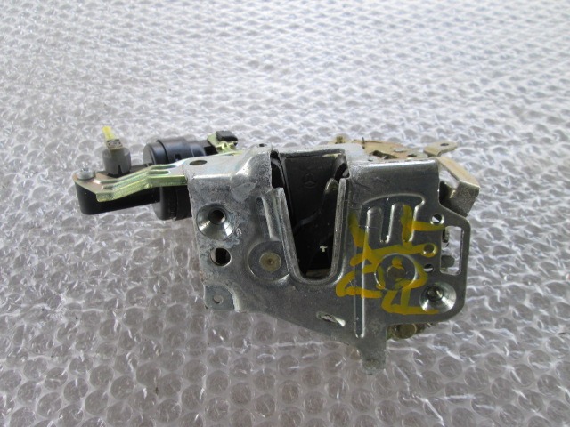 CENTRALNO ZAKLEPANJE ZADNJIH DESNIH VRAT OEM N. 1247300635 ORIGINAL REZERVNI DEL MERCEDES CLASSE E W210 S210 BER/SW (1995 - 1999) BENZINA LETNIK 1996