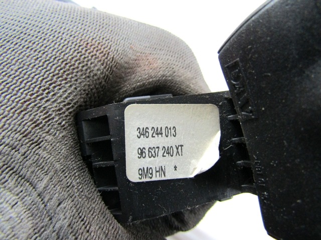 MULTIFUNKCIJSKI VOLAN OEM N. 96637240XT ORIGINAL REZERVNI DEL PEUGEOT 206 PLUS T3E 2EK 2AC (2009 - 2012) BENZINA/GPL LETNIK 2010