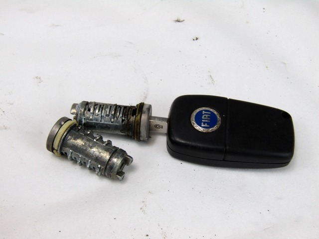KOMPLET ODKLEPANJE IN VZIG  OEM N. 17640 KIT ACCENSIONE AVVIAMENTO ORIGINAL REZERVNI DEL FIAT PANDA 169 (2003 - 08/2009) DIESEL LETNIK 2007