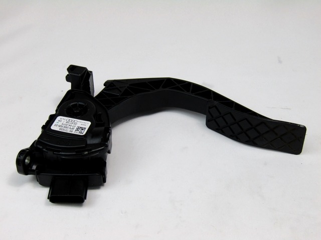 PEDALI OEM N. 8K1721523A ORIGINAL REZERVNI DEL AUDI A4 B8 8K2 BER/SW/CABRIO (2007 - 11/2015) DIESEL LETNIK 2014