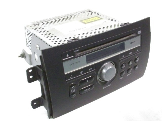 RADIO CD / OJACEVALNIK / IMETNIK HIFI OEM N. 39101-79J0 ORIGINAL REZERVNI DEL FIAT SEDICI FY (2006 - 4/2009) DIESEL LETNIK 2007