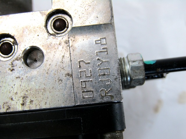 ABS AGREGAT S PUMPO OEM N. 47660JY64B ORIGINAL REZERVNI DEL RENAULT KOLEOS HY MK1 (2008 - 2011) DIESEL LETNIK 2011