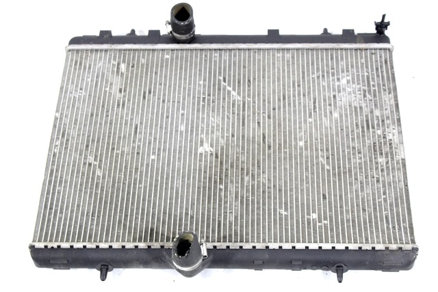 RADIATOR VODE OEM N. 9645586780 ORIGINAL REZERVNI DEL CITROEN C4 MK1 / COUPE L LC (2004 - 08/2009) BENZINA LETNIK 2008