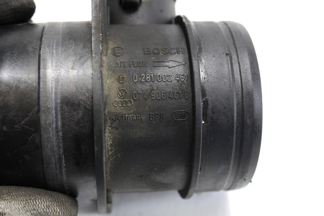 MERILNIK PRETOKA ZRAKA / MERILNIK MASE ZRAKA OEM N. 074906461B ORIGINAL REZERVNI DEL AUDI A4 B6 8E2 8E5 BER/SW (2001 - 2005) DIESEL LETNIK 2004