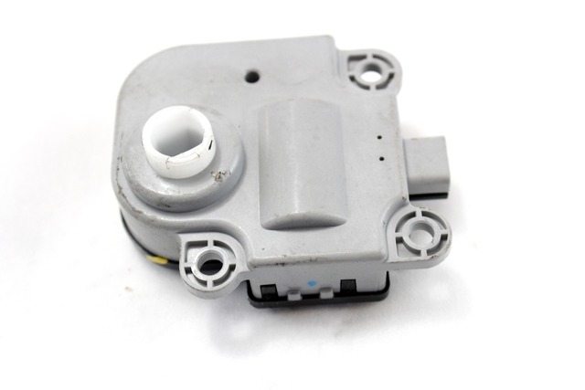 MOTORCEK OGREVANJA OEM N. 618397 ORIGINAL REZERVNI DEL CHEVROLET SPARK M300 (2009 - 2015) BENZINA/GPL LETNIK 2011