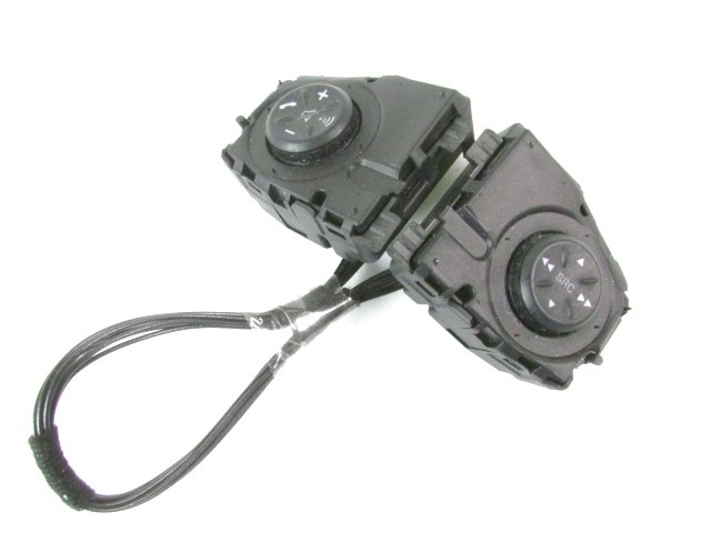 MULTIFUNKCIJSKI VOLAN OEM N. 86251015093 ORIGINAL REZERVNI DEL ALFA ROMEO BRERA (2005 - 2010)DIESEL LETNIK 2009