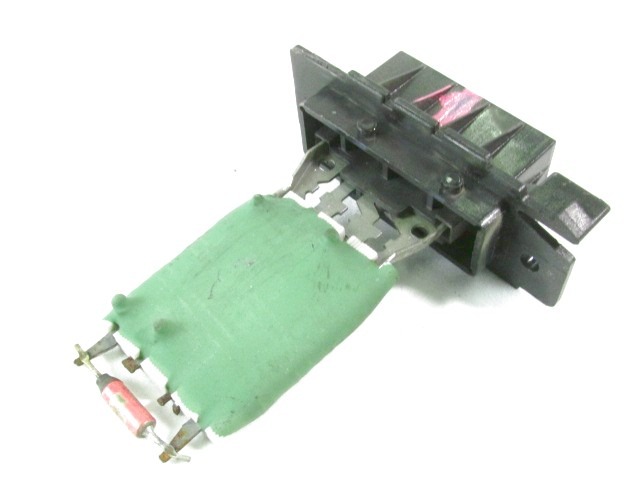 REGULATOR PREZRACEVANJA OEM N. 55702407 ORIGINAL REZERVNI DEL FIAT DOBLO 263 MK2 (2009 -2015)DIESEL LETNIK 2012