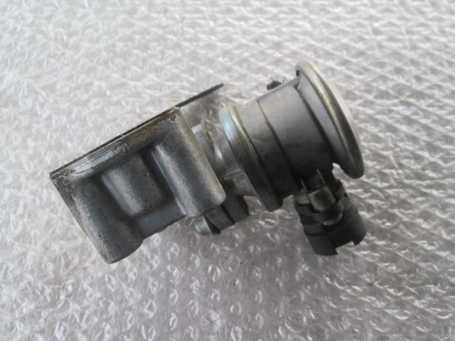 EGR VENTIL   OEM N. 06A131229 ORIGINAL REZERVNI DEL VOLKSWAGEN NEW BEETLE 9C1 1C1 1Y7 (1999 - 2006) BENZINA LETNIK 2000