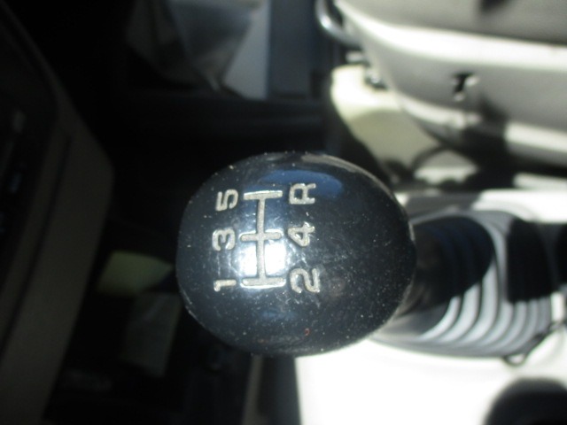 CHRYSLER VOYAGER 2.5 D 105KW 5M 5P (2002) RICAMBIO USATO 
