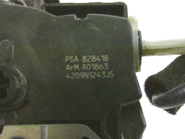 CENTRALNA KLJUCAVNICA ZADJIH LEVIH VRAT OEM N. PSA828418 ORIGINAL REZERVNI DEL PEUGEOT PARTNER TEPEE MK2 (2008 - 2015) DIESEL LETNIK 2009