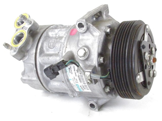 KOMPRESOR KLIME  OEM N. AD4319D629AA ORIGINAL REZERVNI DEL ASTON MARTIN VANQUISH AM310 (2012 - 2014)BENZINA LETNIK 2013