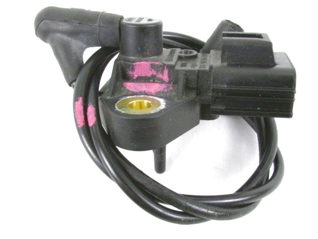 DRUGI SENZORJI OEM N. 3F2E-96756-AD ORIGINAL REZERVNI DEL ASTON MARTIN VANQUISH AM310 (2012 - 2014)BENZINA LETNIK 2013