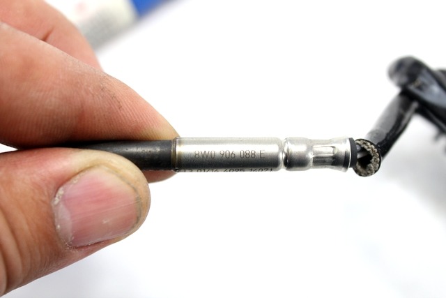 TIPALO TEMPERATURE IZPUSNIH PLINOV OEM N. 8W0906088E ORIGINAL REZERVNI DEL AUDI A4 B9 BER/SW/ALLROAD (2015 - 2019)DIESEL LETNIK 2016
