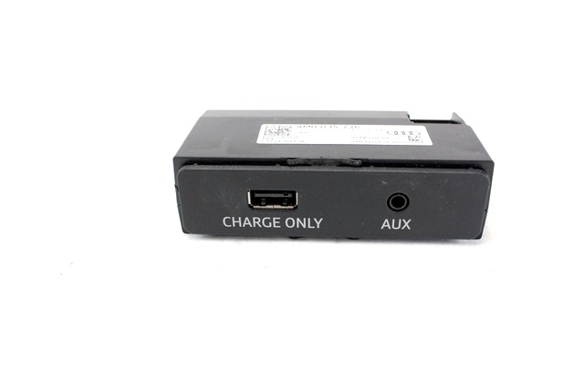 USB / AUX OEM N. 4M0035726 ORIGINAL REZERVNI DEL AUDI A4 B9 BER/SW/ALLROAD (2015 - 2019)DIESEL LETNIK 2016