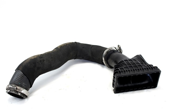 VISOKOTLACNE CEVI INTERCOOLER OEM N. 8R0145738H ORIGINAL REZERVNI DEL AUDI Q5 8R B8 (10/2008 - 06/2012) DIESEL LETNIK 2009