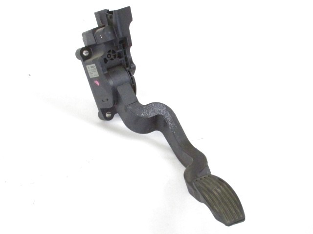 PEDALI OEM N. 517856400 ORIGINAL REZERVNI DEL FIAT BRAVO 198 (02/2007 - 2010) DIESEL LETNIK 2009