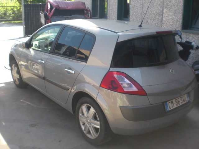 RENAULT MEGANE 1.5 D 74KW 5M 5P (2004) RICAMBI IN MAGAZZINO