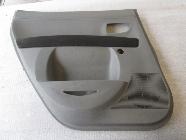 VRATNI PANEL OEM N. PNPSTMZ2DYBR5P ORIGINAL REZERVNI DEL MAZDA 2 DY MK1 (2003 - 2007)BENZINA LETNIK 2004