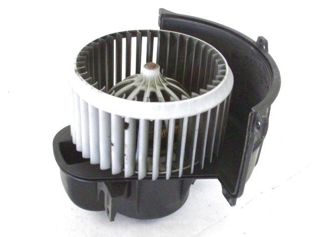 VENTILATOR  KABINE  OEM N. 7L0820021L ORIGINAL REZERVNI DEL PORSCHE CAYENNE 9PA MK1 R (2008-2010)BENZINA LETNIK 2008