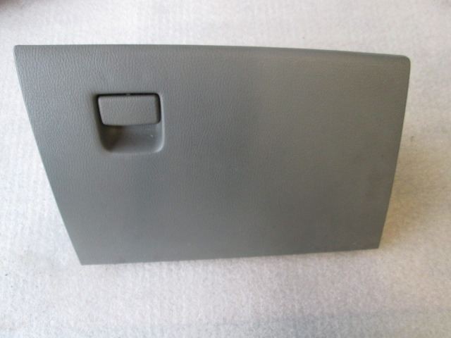 PREDAL ZA DOKUMENTE OEM N. 3M71A06010AEW ORIGINAL REZERVNI DEL MAZDA 2 DY MK1 (2003 - 2007)BENZINA LETNIK 2004