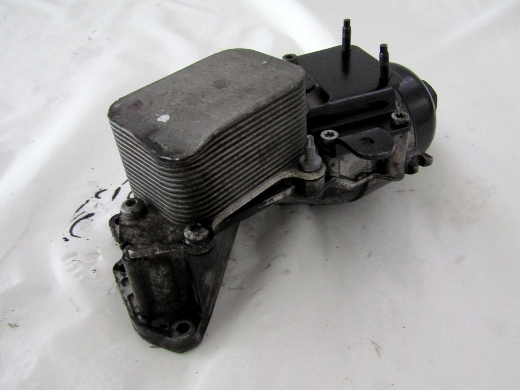 TOPLOTNI IZMENJEVALNIK/FILTER OLJA  OEM N. 9687911280 ORIGINAL REZERVNI DEL FORD FIESTA CB1 CNN MK6 (09/2008 - 11/2012) DIESEL LETNIK 2010