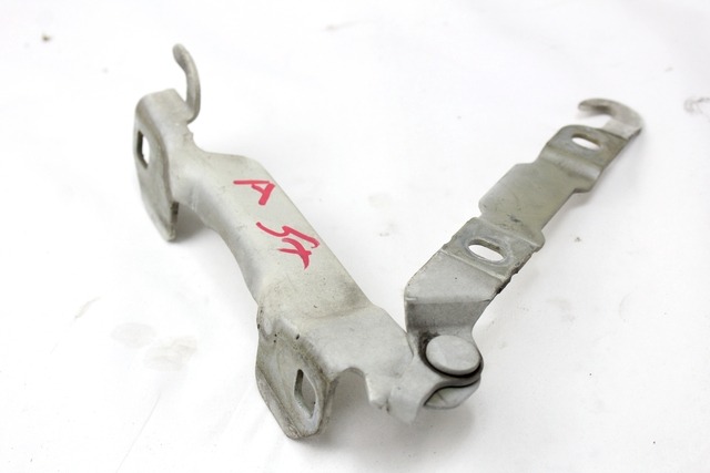 PANTI POKROVA MOTORJA OEM N. 50508646 ORIGINAL REZERVNI DEL ALFA ROMEO 159 939 BER/SW (2005 - 2013) DIESEL LETNIK 2009