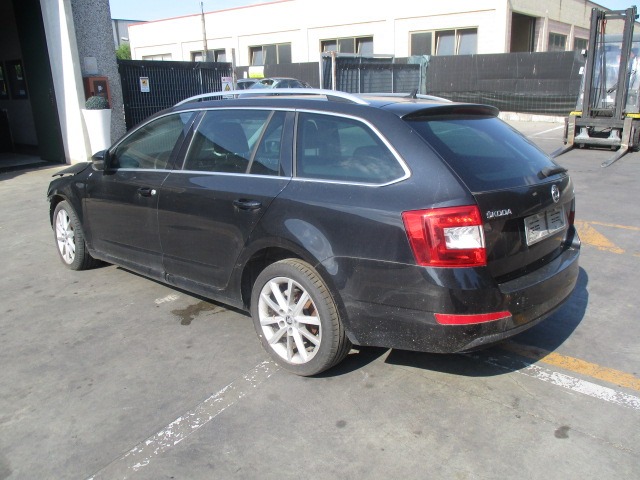 SKODA OCTAVIA SW 2.0 D 110KW AUT 5P (2014) RICAMBI IN MAGAZZINO