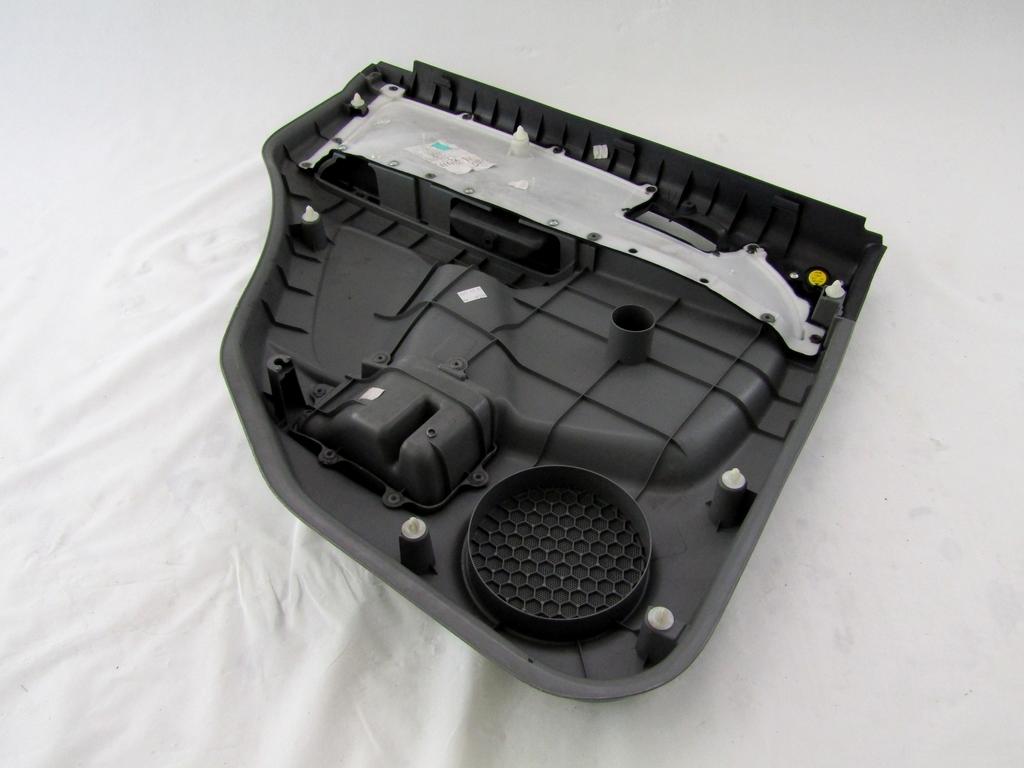 VRATNI PANEL OEM N. PNPDTSZSX4EYSV5P ORIGINAL REZERVNI DEL SUZUKI SX4 EY GY (2006 - 2010) DIESEL LETNIK 2007