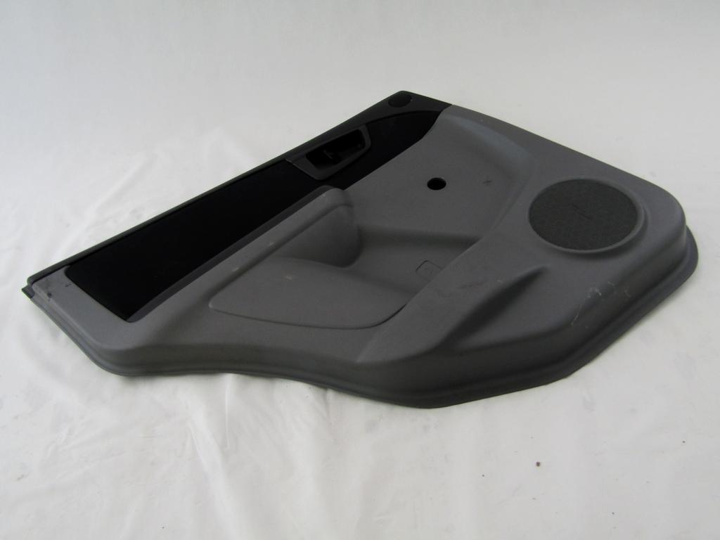 VRATNI PANEL OEM N. PNPSTSZSX4EYSV5P ORIGINAL REZERVNI DEL SUZUKI SX4 EY GY (2006 - 2010) DIESEL LETNIK 2007