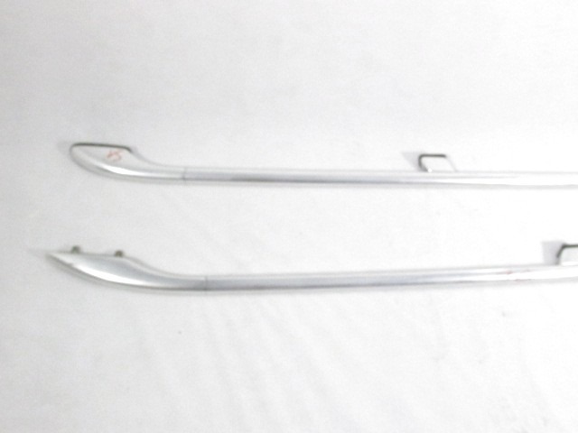 BAR STRE?NI PAR OEM N. 14588 BARRE PORTATUTTO / MODANATURA TETTO ORIGINAL REZERVNI DEL AUDI A6 C5 4B 4B5 4B2 BER/SW (1997 - 2001) DIESEL LETNIK 2000