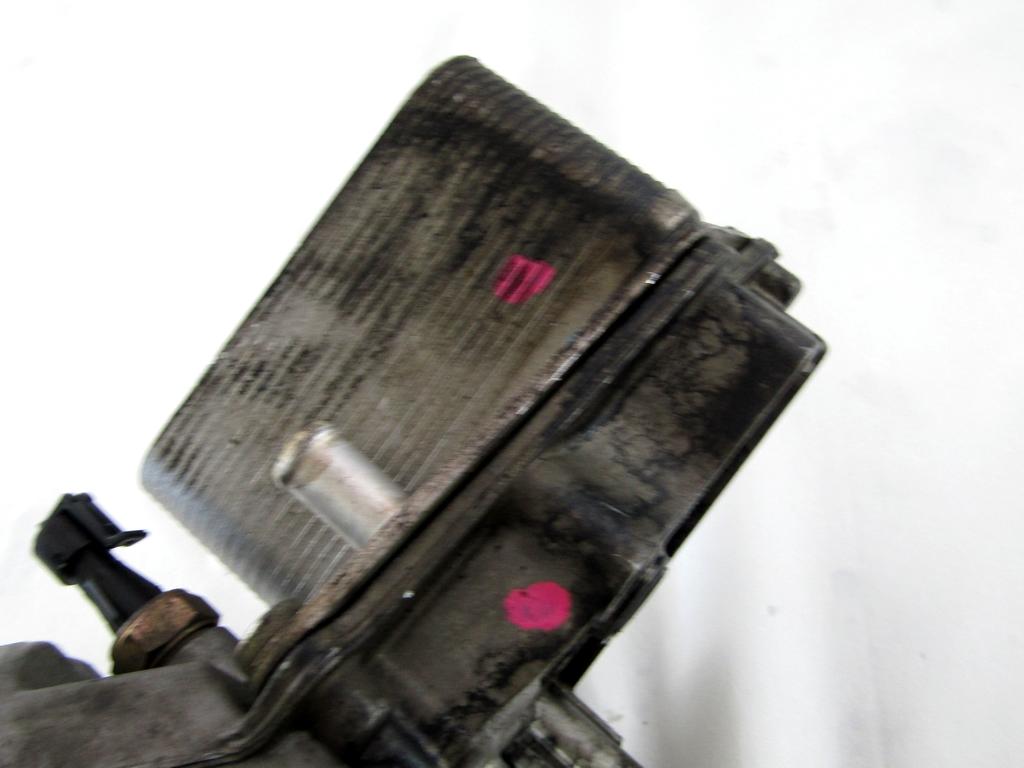TOPLOTNI IZMENJEVALNIK/FILTER OLJA  OEM N. 5989070241 ORIGINAL REZERVNI DEL SAAB 9-3 YS3D MK2 BER/SW/CABRIO (2003 - 2006) DIESEL LETNIK 2007