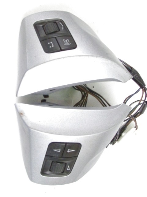 MULTIFUNKCIJSKI VOLAN OEM N. 12034 COMANDI VOLANTE MULTIFUNZIONE ORIGINAL REZERVNI DEL OPEL CORSA D R S07 (02/2011 - 2014) BENZINA/GPL LETNIK 2012