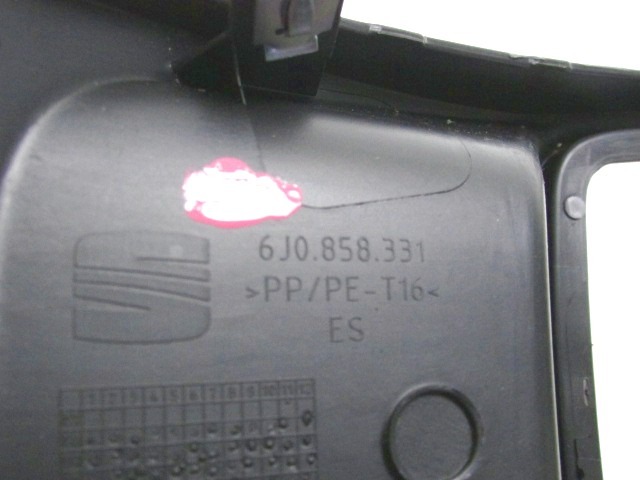 SREDINSKA KONZOLA  OEM N. 6J0858331 ORIGINAL REZERVNI DEL SEAT IBIZA 6J5 6P1 MK4 BER/SW (2008 - 2012)BENZINA LETNIK 2012