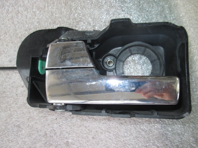 NOTRANJA KLJUKA  OEM N. 4S71F22601AA/BA ORIGINAL REZERVNI DEL FORD MONDEO B5Y B4Y BWY MK2 BER/SW (2000 - 2007) DIESEL LETNIK 2004