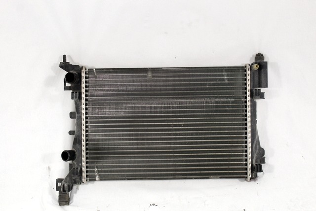 RADIATOR VODE OEM N. 55701408 ORIGINAL REZERVNI DEL OPEL CORSA D S07 (2006 - 2011) BENZINA LETNIK 2009