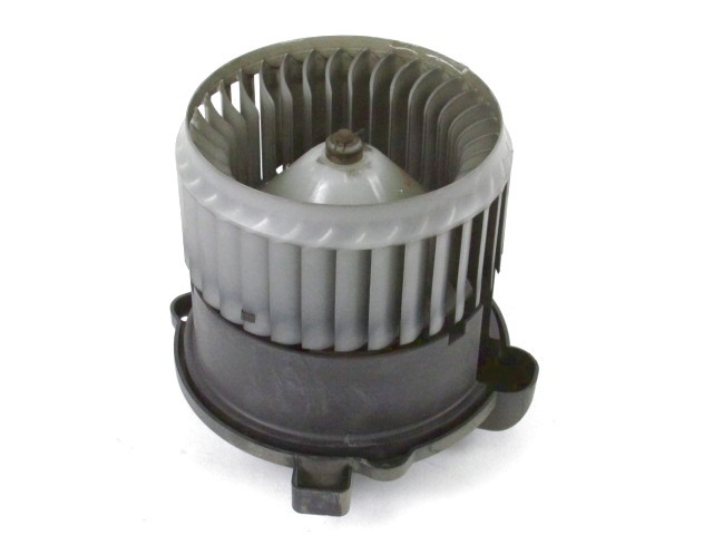 VENTILATOR  KABINE  OEM N. A4548200642 ORIGINAL REZERVNI DEL SMART FORFOUR 454 MK1 (2004 - 2006) DIESEL LETNIK 2005