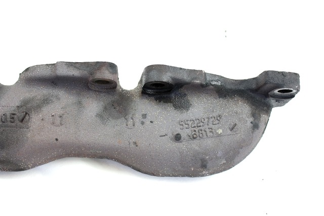 IZPUSNI KOLEKTOR OEM N. 55229729 ORIGINAL REZERVNI DEL FIAT DOBLO 263 MK2 (2009 -2015)DIESEL LETNIK 2011