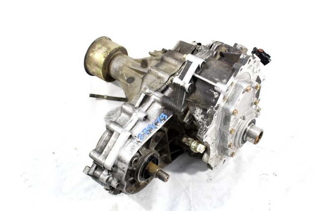 4X4 REDUKTOR OEM N. 33107-G2340 ORIGINAL REZERVNI DEL NISSAN TERRANO II R20 R (1999 - 2002) DIESEL LETNIK 2000