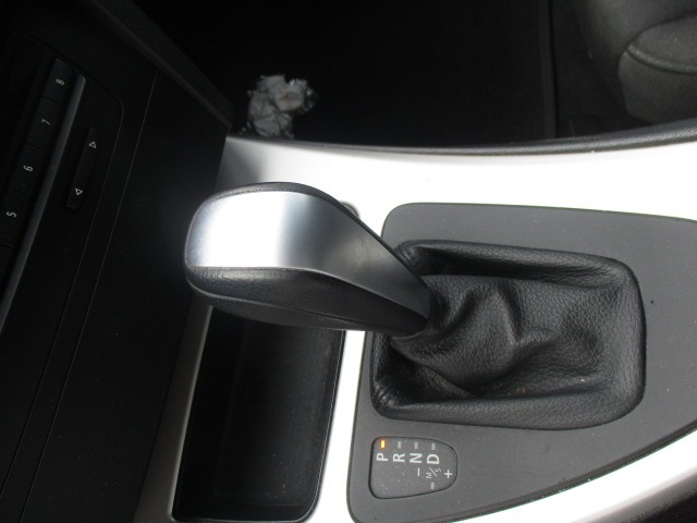BMW SERIE 3 320D E91 2.0 D 135KW AUT 5P (2010) RICAMBIO USATO 