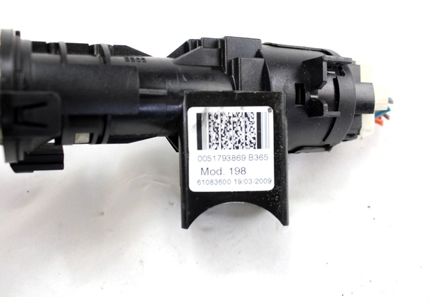 KOMPLET ODKLEPANJE IN VZIG  OEM N. 51853780 ORIGINAL REZERVNI DEL LANCIA DELTA 844 MK3 (2008 - 2014) DIESEL LETNIK 2009