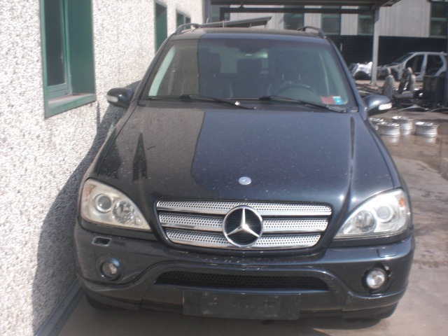 MERCEDES W163 ML400 AMG 4.0 D 4X4 184KW AUT 5P (2001) RICAMBIO USATO 