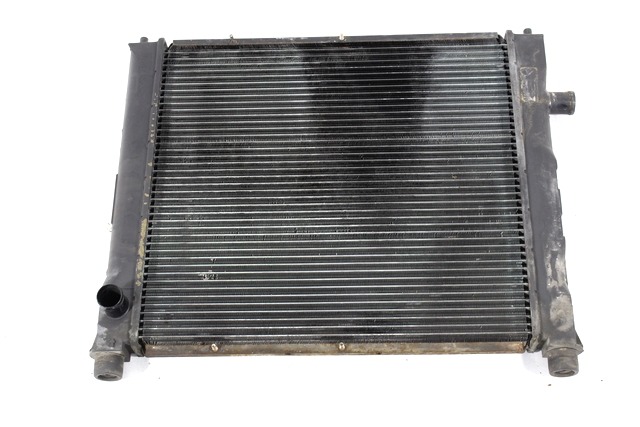 RADIATOR VODE OEM N. PCC104671 ORIGINAL REZERVNI DEL ROVER 200 RF (11/1995 - 12/1999)BENZINA LETNIK 1997